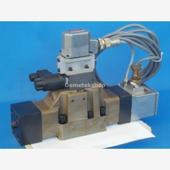 Moog B97012-024 Hydraulic Valve Unit